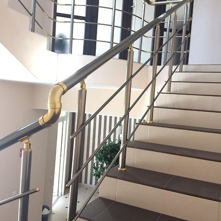 Hotel Paulina Falesti ภายนอก รูปภาพ